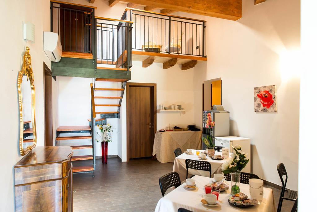 Affittacamere La Palazzina カヴァルカゼッレ エクステリア 写真